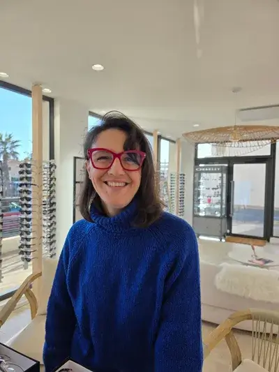 Sophie, conseils visuels et choix de lunettes à Valras-Plage, Portiragnes et Sète