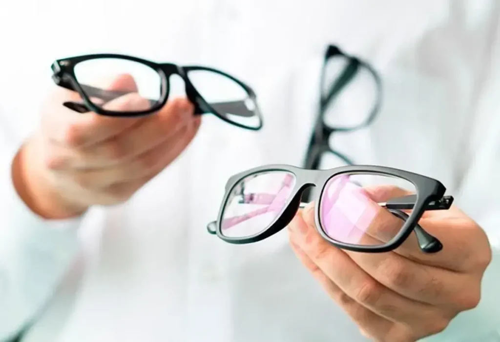 Collection de lunettes avec la deuxième paire offerte ou en solaires en boutique à Valras-Plage
